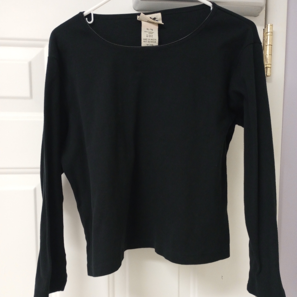 Women's Black Long Sleeve Top